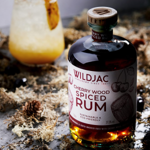 Cherry Wood Spiced Rum 70cl - Image 3