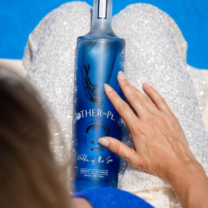 Mother of Pearl Vodka of the Sea 70cl - Image 6