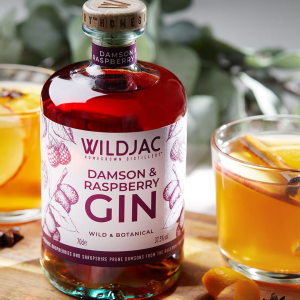 Damson and Raspberry Gin 70cl - Image 3