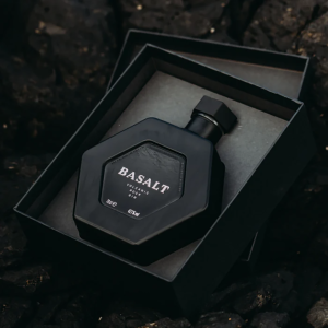 Basalt Volcanic Rock Gin 70cl - Image 4